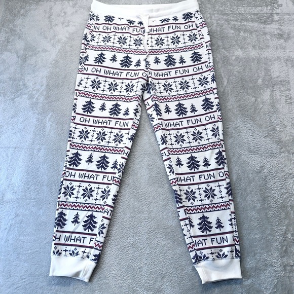 Aeropostale Other - Aeropostale Womens‎ Pajama Pants M Fair Isle Christmas Trees Snowflakes Joggers